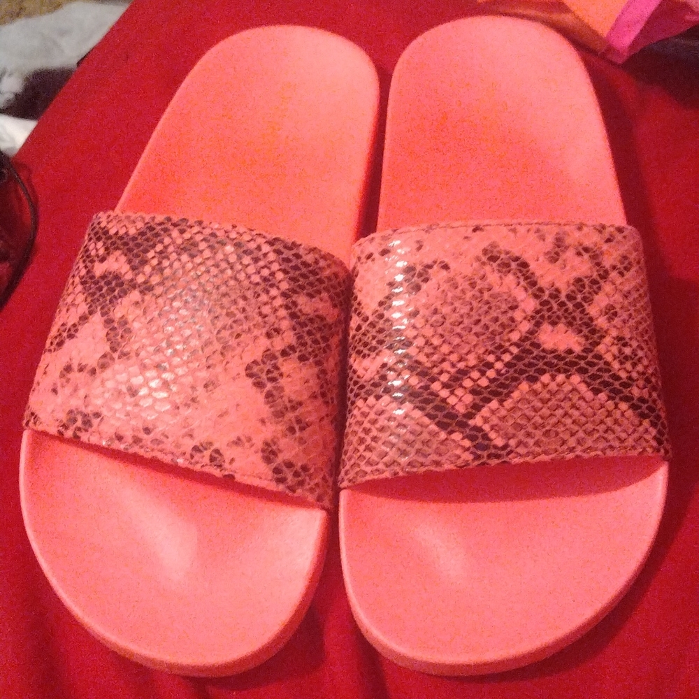 Sandals - Picture 3 of 3